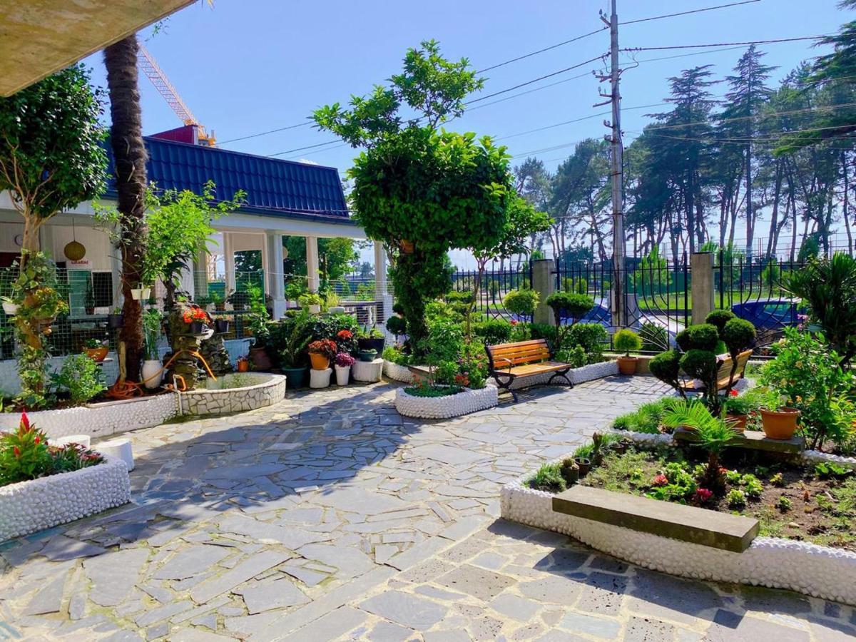 Hotel Nino Kobuleti Exterior foto